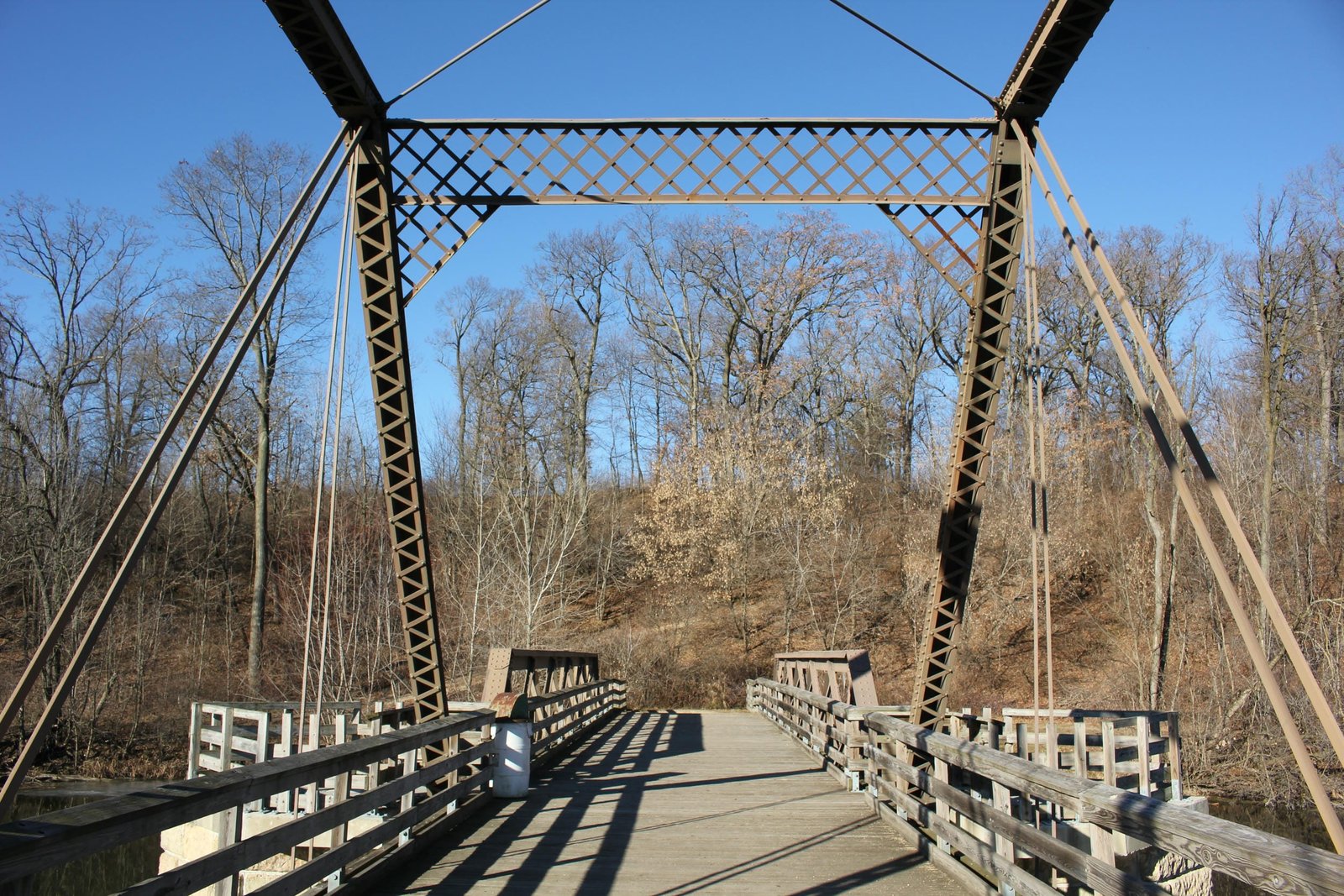 Portal detail, through truss span